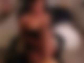 Live cam show with Lauren Saenz - Big Tits on SpankPalCams