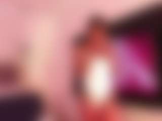 Lauren Saenz's Live Sex Cam Show