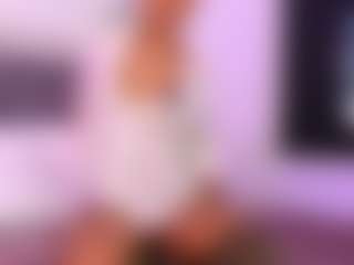 Lauren Saenz's Live Sex Cam Show