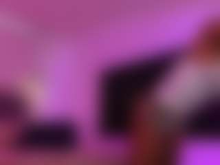 Lauren Saenz's Live Sex Cam Show