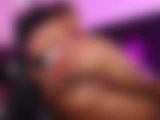 Lauren Saenz's Live Sex Cam Show