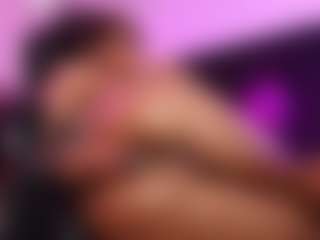 Lauren Saenz's Live Sex Cam Show