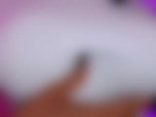 Lauren Saenz's Live Sex Cam Show