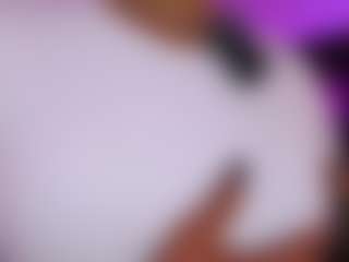 Lauren Saenz's Live Sex Cam Show