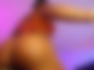 Live cam show with Lauren Saenz - Lingerie on StripNow