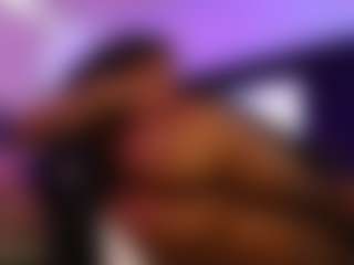 Lauren Saenz's Live Sex Cam Show