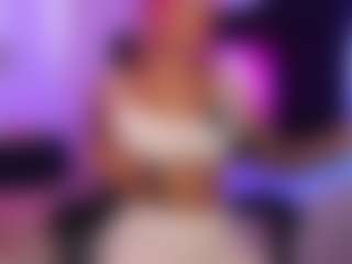 Live cam show with Lauren Saenz - HD MILF on Camsoda