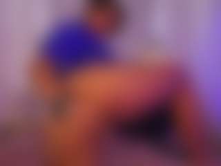 Lauren Saenz's Live Sex Cam Show
