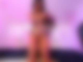 Lauren Saenz's Live Sex Cam Show