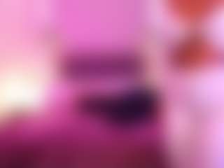 Lauren Saenz's Live Sex Cam Show