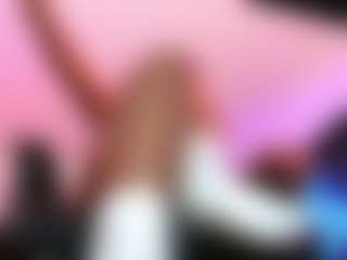 Lauren Saenz's Live Sex Cam Show