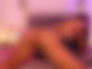 Lauren Saenz's Live Sex Cam Show
