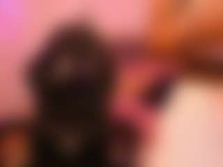 Live cam show with Lauren Saenz - Body Massage on CamwithHer