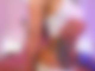 Live cam show with Lauren Saenz - Latina MILF on Milfs Live | colombia