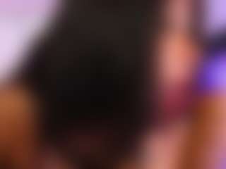 Lauren Saenz's Live Sex Cam Show