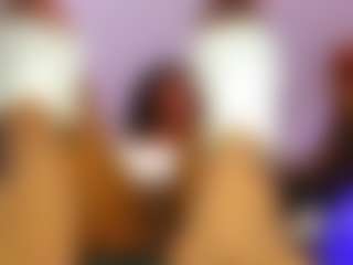 Lauren Saenz's Live Sex Cam Show