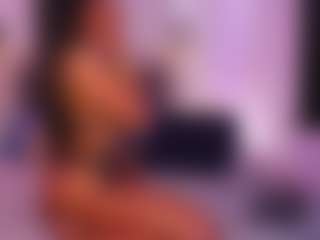 Lauren Saenz's Live Sex Cam Show