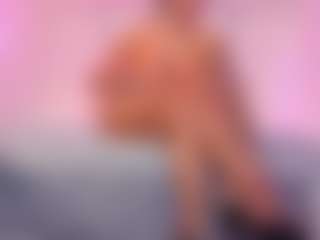 Lauren Saenz's Live Sex Cam Show