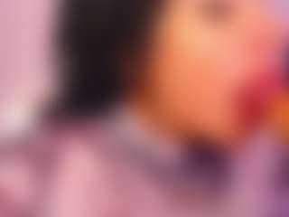 Lauren Saenz's Live Sex Cam Show