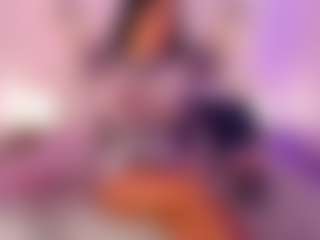 Lauren Saenz's Live Sex Cam Show