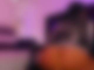 Lauren Saenz's Live Sex Cam Show