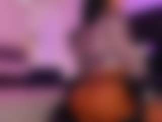 Lauren Saenz's Live Sex Cam Show