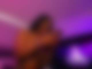 Lauren Saenz's Live Sex Cam Show