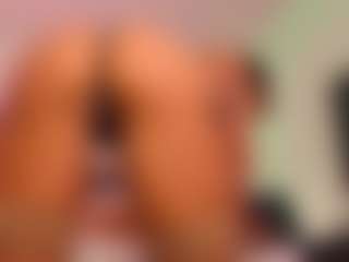 Lauren Saenz's Live Sex Cam Show