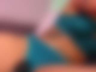 Live cam show with Lauren Saenz - Spank Black on Soda Cam