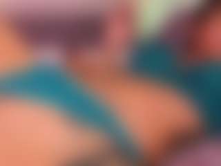 Lauren Saenz's Live Sex Cam Show