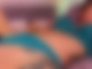 Lauren Saenz's Live Sex Cam Show