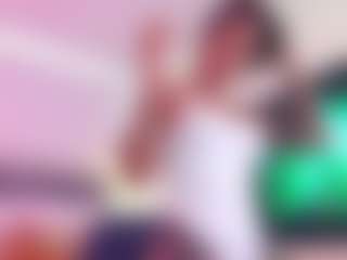 Lauren Saenz's Live Sex Cam Show