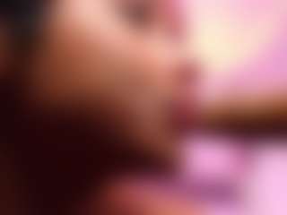 Live cam show with Lauren Saenz - Deepthroat on Gym Cam Girls