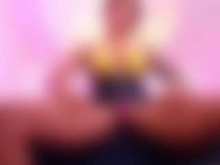 Lauren Saenz's Live Sex Cam Show