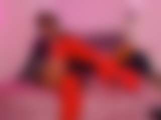 Live cam show with Lauren Saenz - Blowjob on AdultVida.com