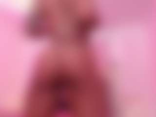 Lauren Saenz's Live Sex Cam Show