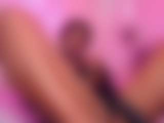 Spettacolo in cam dal vivo con Lauren Saenz - Brown Eyes Black su Camsoda
