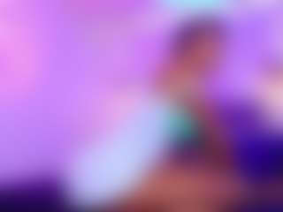 Lauren Saenz's Live Sex Cam Show