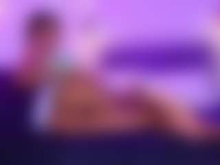 Lauren Saenz's Live Sex Cam Show