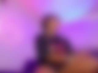 Live cam show with Lauren Saenz - Double Penetration on Camsoda