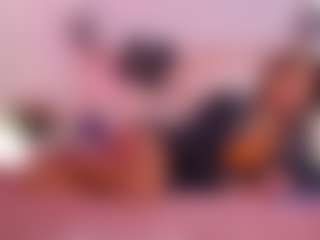 Lauren Saenz's Live Sex Cam Show