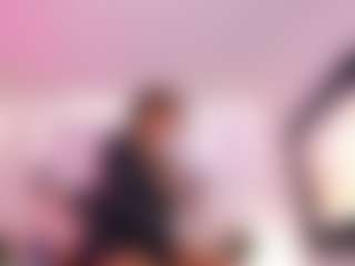 Lauren Saenz's Live Sex Cam Show