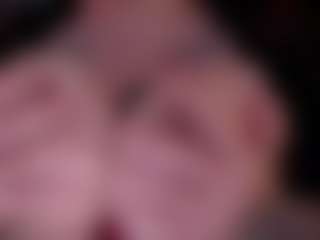 Live cam show with harleyslut - Middle Aged on CamwithHer