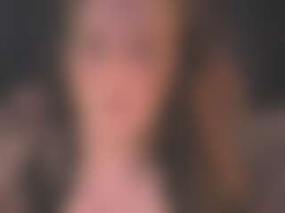 harleyslut MILF webcam performer live streaming
