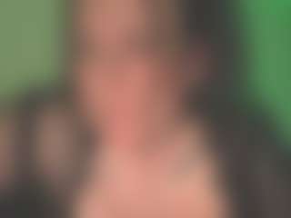 Live cam show with harleyslut - Garter on studioflirtlive.com