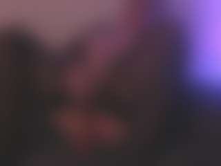 harleyslut MILF webcam performer live streaming
