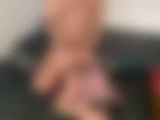 katyalucgerard's Live Sex Cam Show