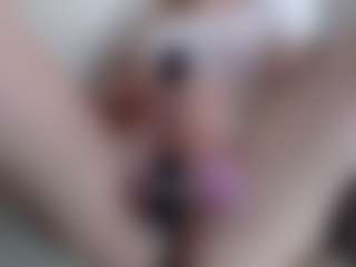 Live cam show with Deidi - Blonde Hair on Camsoda