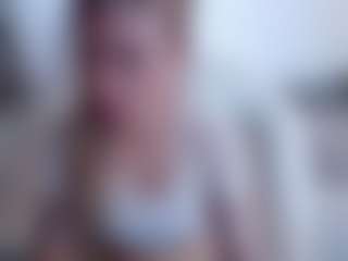 Live cam show with Deidi - Thin on Camsoda