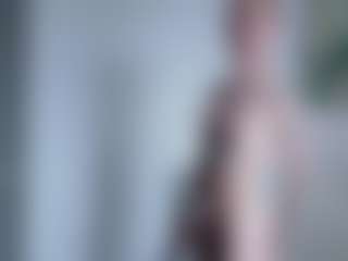 Live cam show with Deidi - Blonde Hair on SpunkLive